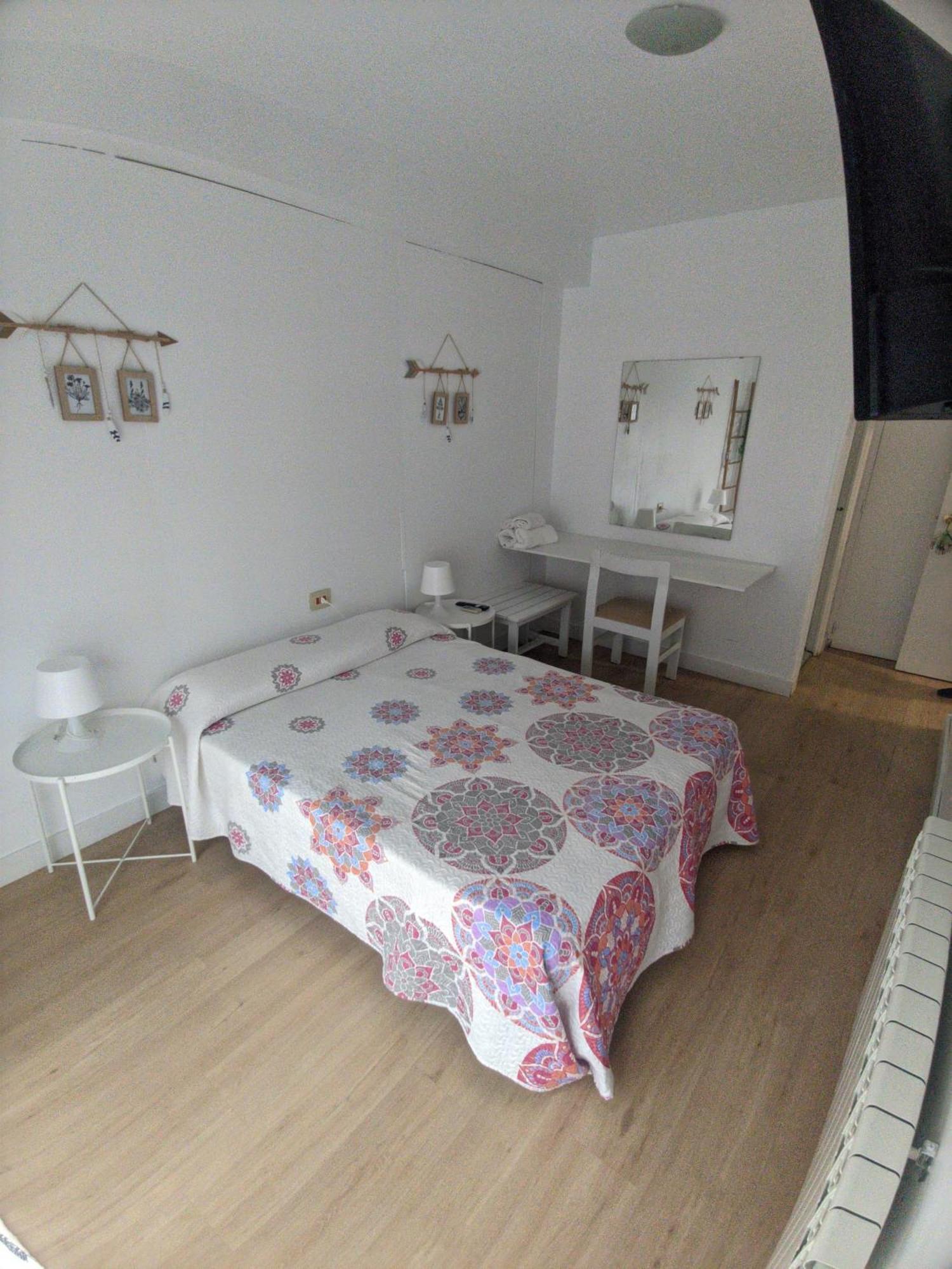 Hostal Sol 萨莫拉 外观 照片